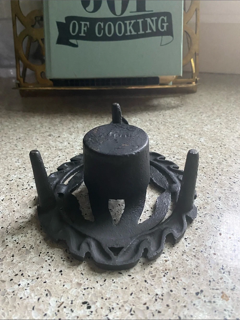 LIKE NEW Vintage Cast Iron Footed Teapot Warmer/Tea Light Holder